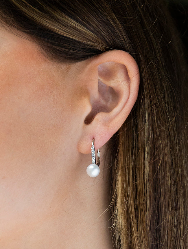 Freshwater Pearl Leverback Earrings